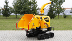 Leistungsstarker Buschholzhäcksler mit Fernbedienung auf verstellbarem Raupenfahrwerk
 LS 160 DW Track RC